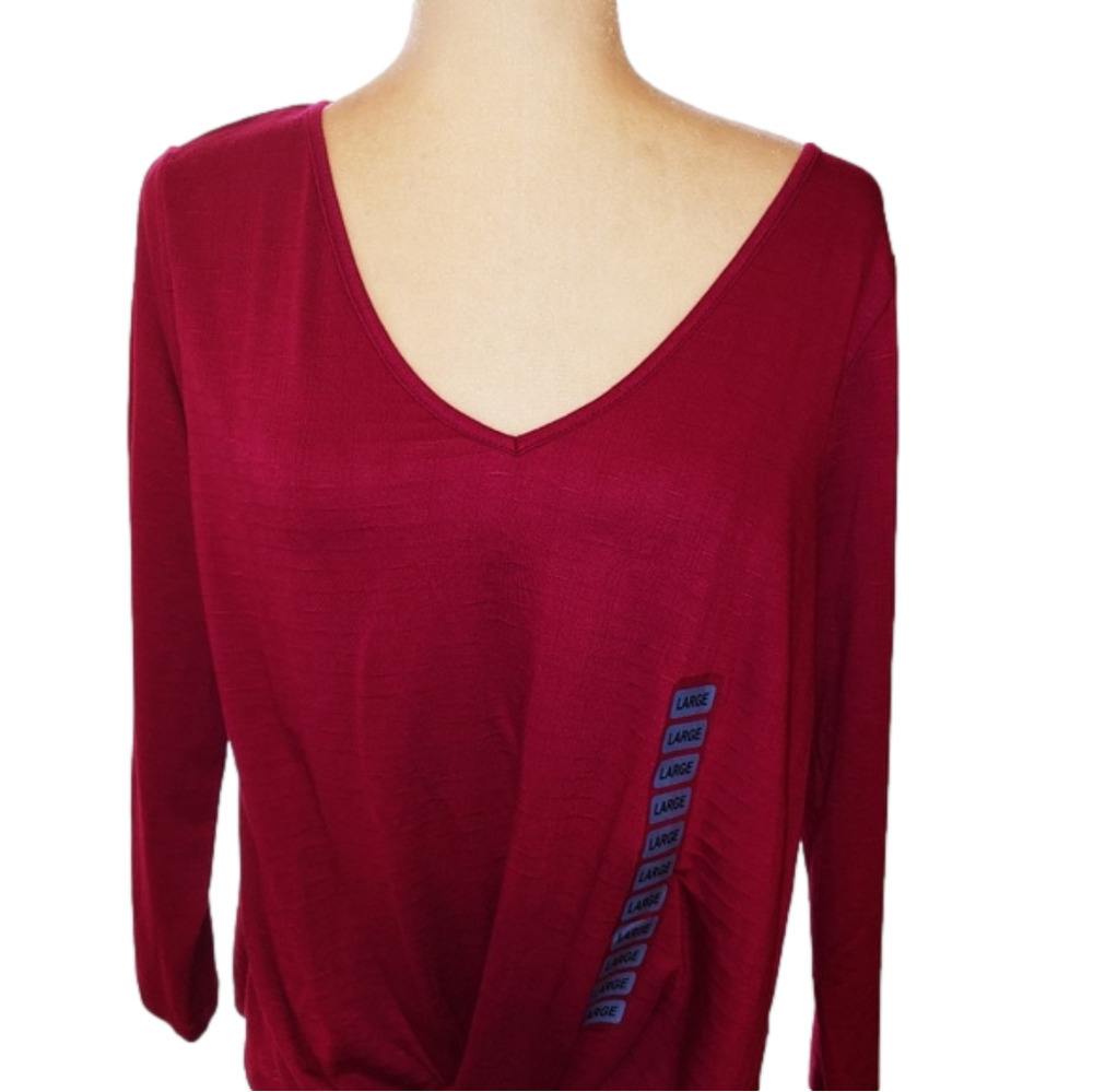 NWT Status V- Neck Blouse Fuchsia L